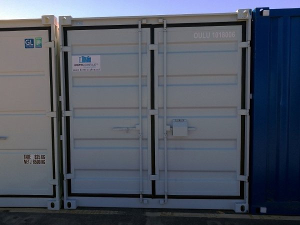 Ventilation system included in the supplied product specifications.