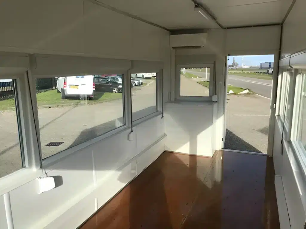 20ft observation container with electrical installation and air conditioning
