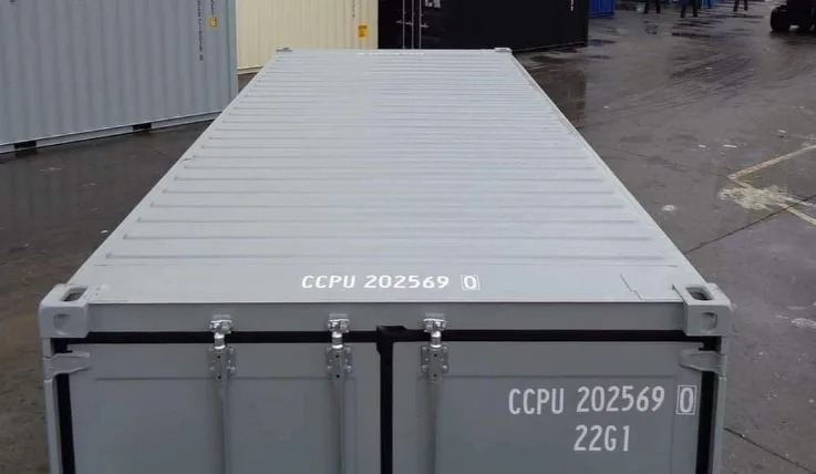 30ft cut down shipping container exterior
