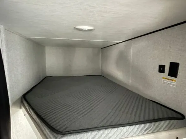 2024 Crossroads Zinger Lite ZR260BH - Image 12
