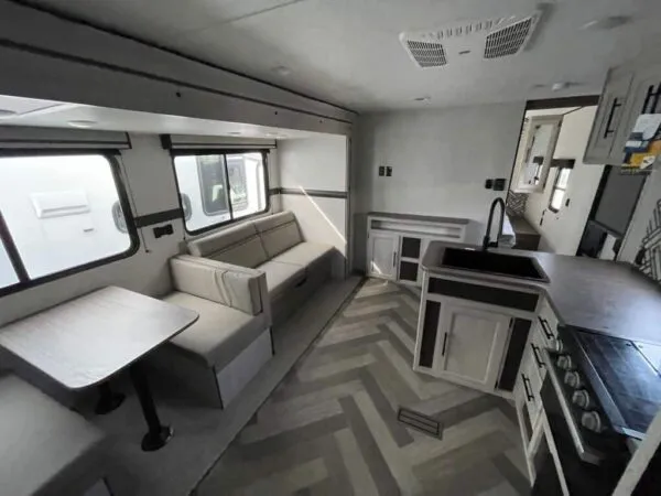 2024 Crossroads Zinger Lite ZR260BH - Image 10